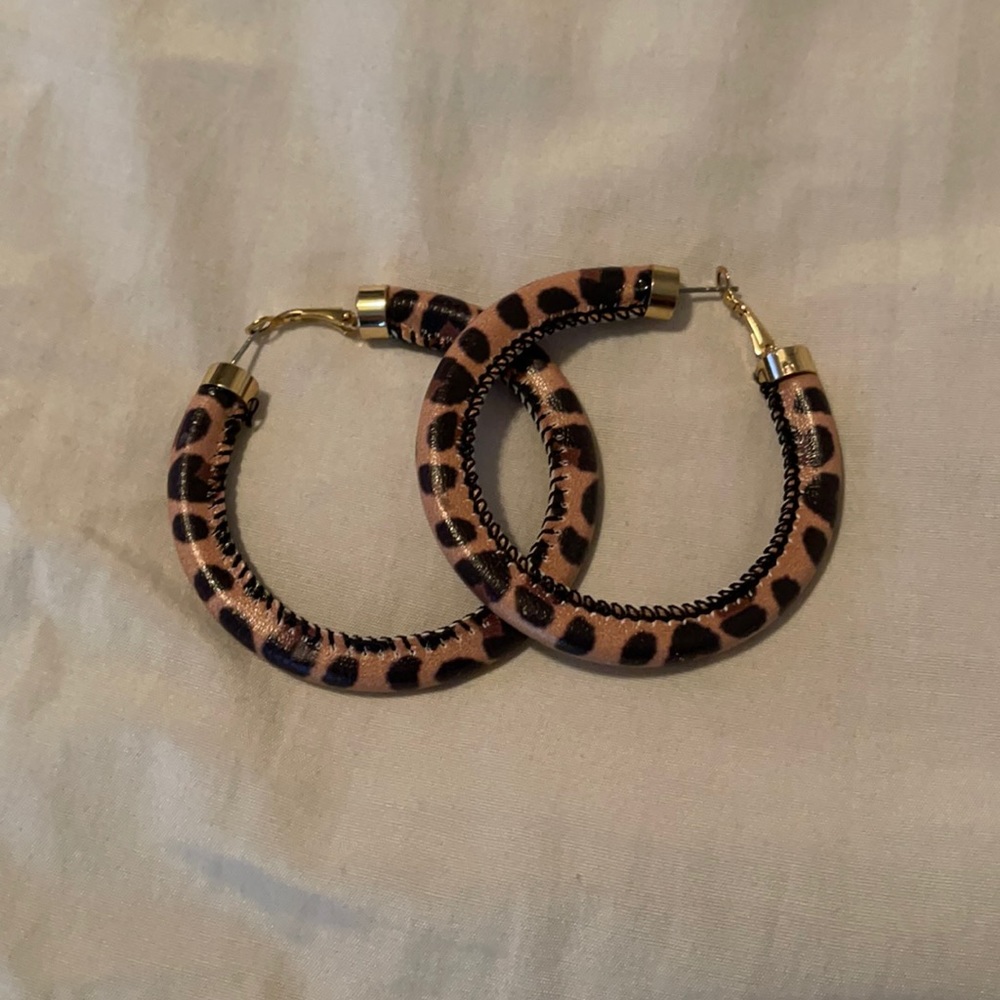 Chunky leopard hoops
